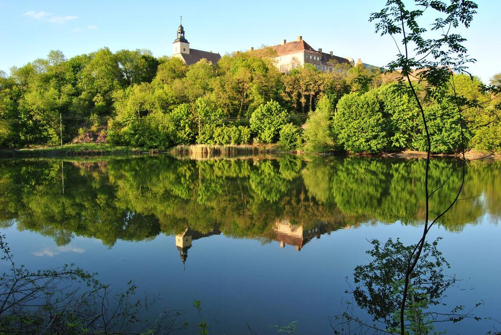 Planteurhaus Hotel Hettstedt ภายนอก รูปภาพ